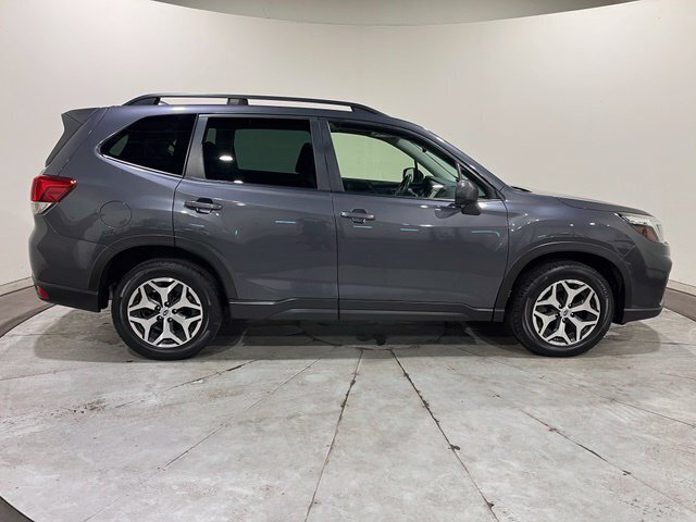 
 2021 Subaru Forester Premium full									