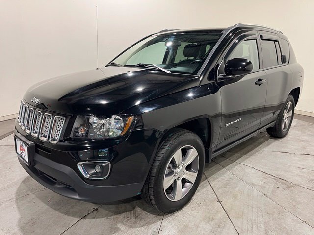 
 2017 Jeep Compass Latitude full									