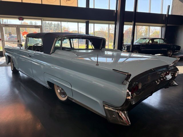 
 1958 Lincoln Continental full									