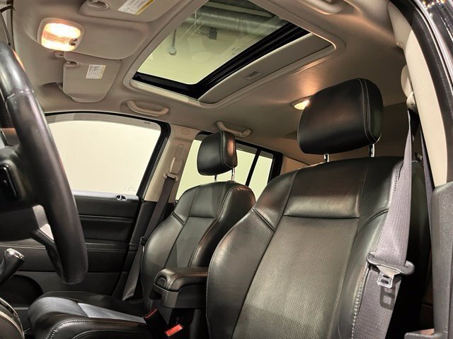 
 2017 Jeep Compass Latitude full									