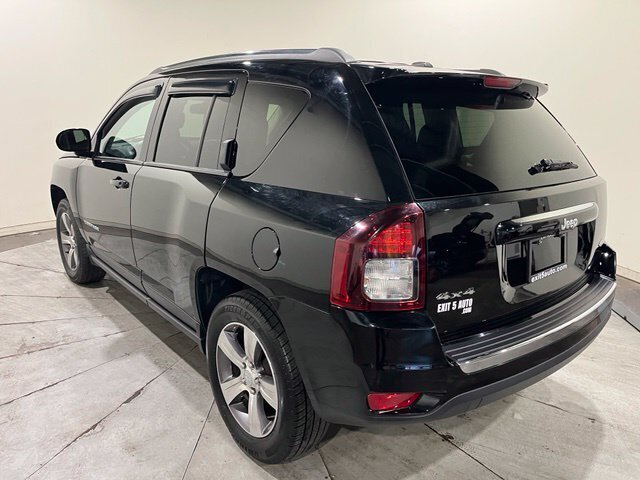 
 2017 Jeep Compass Latitude full									