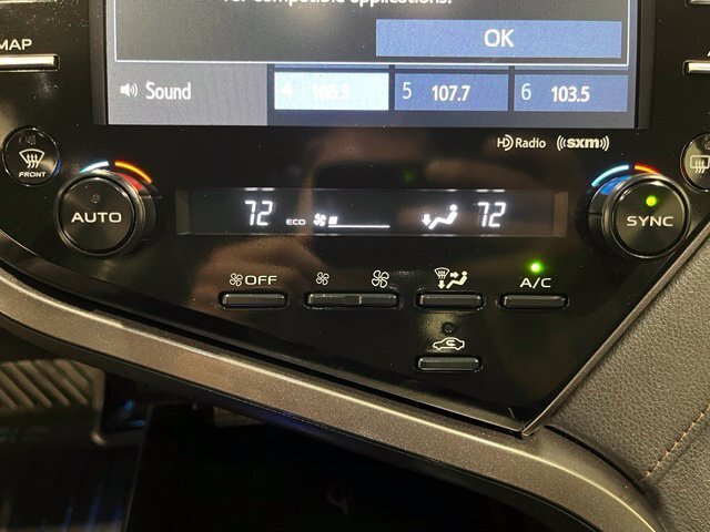 
 2020 Toyota Camry XLE full									
