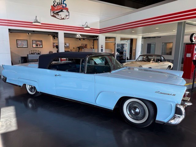 
 1958 Lincoln Continental full									
