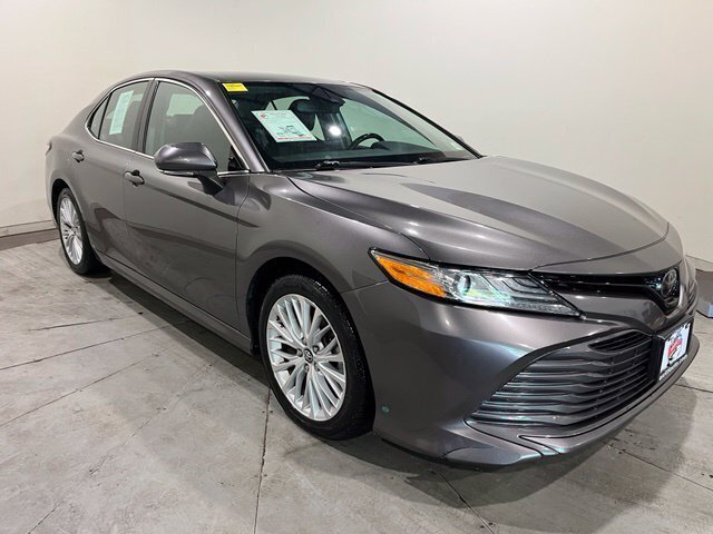 
 2020 Toyota Camry XLE full									