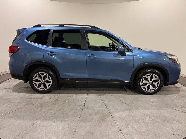 
 2019 Subaru Forester Premium full									