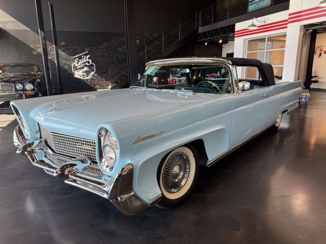 
 1958 Lincoln Continental full									